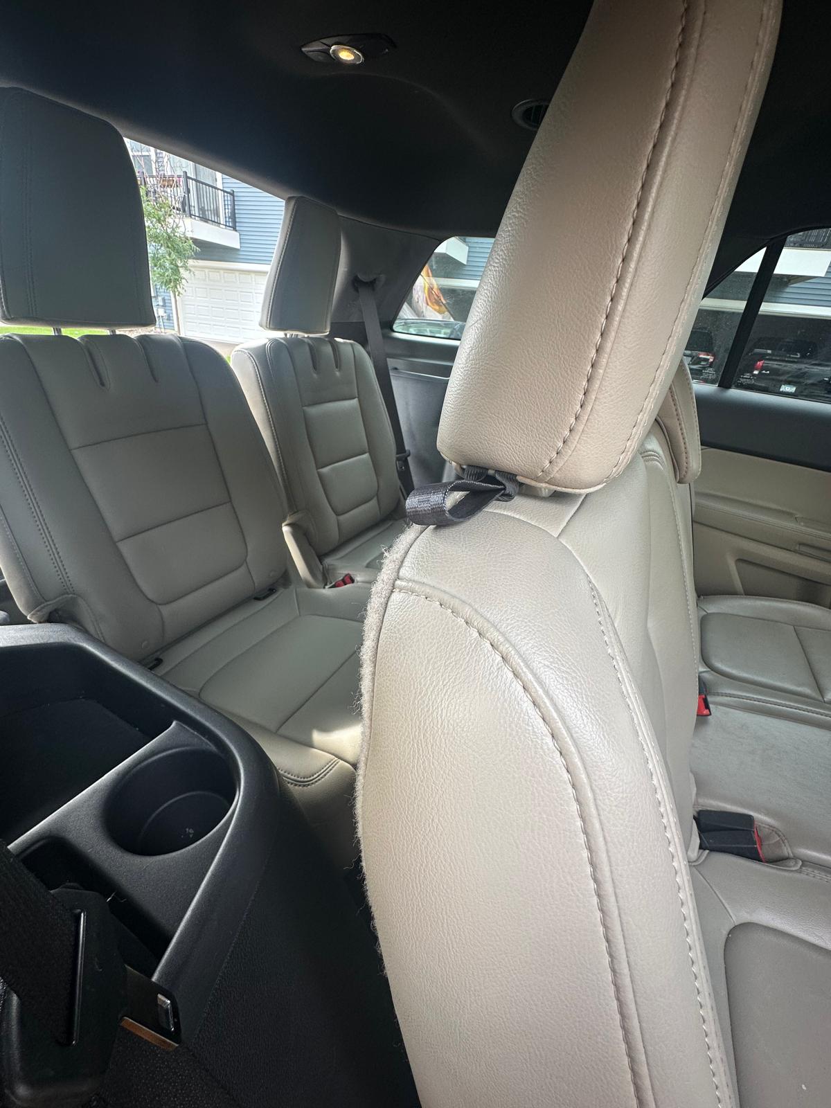 AWD 2012 Ford Explorer XLT 6cyl