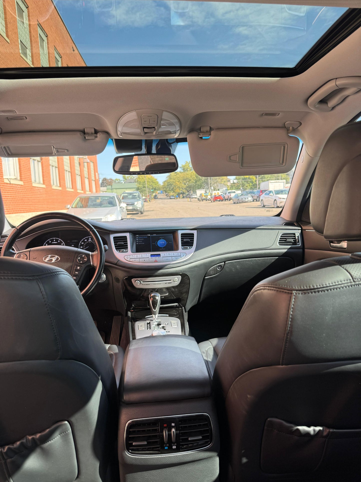 2012 Hyundai Genesis · 4.6L V8