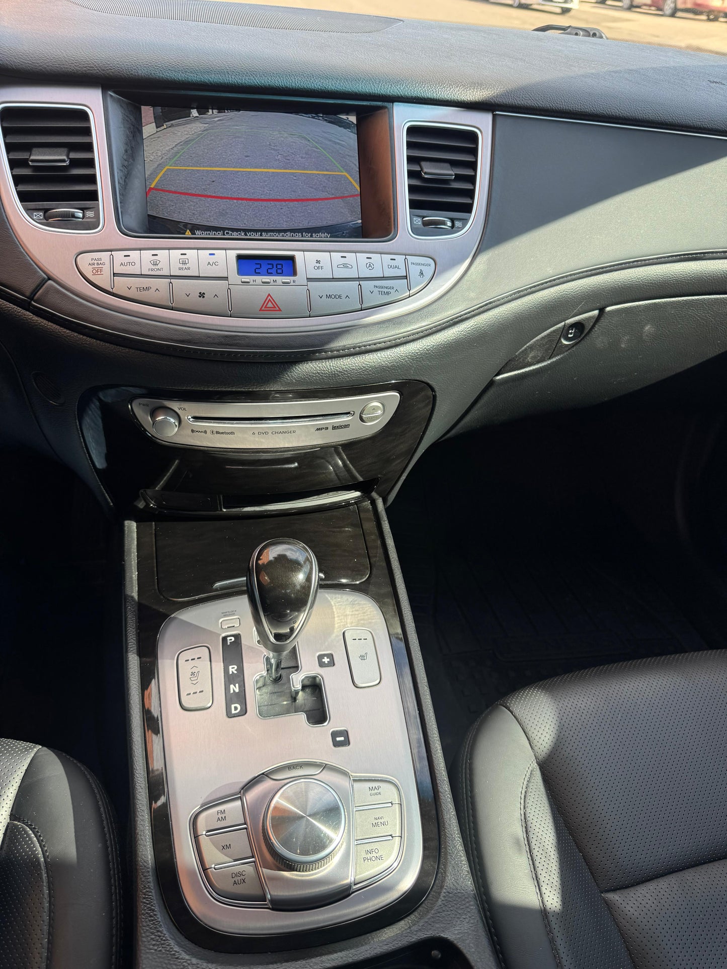 2012 Hyundai Genesis · 4.6L V8