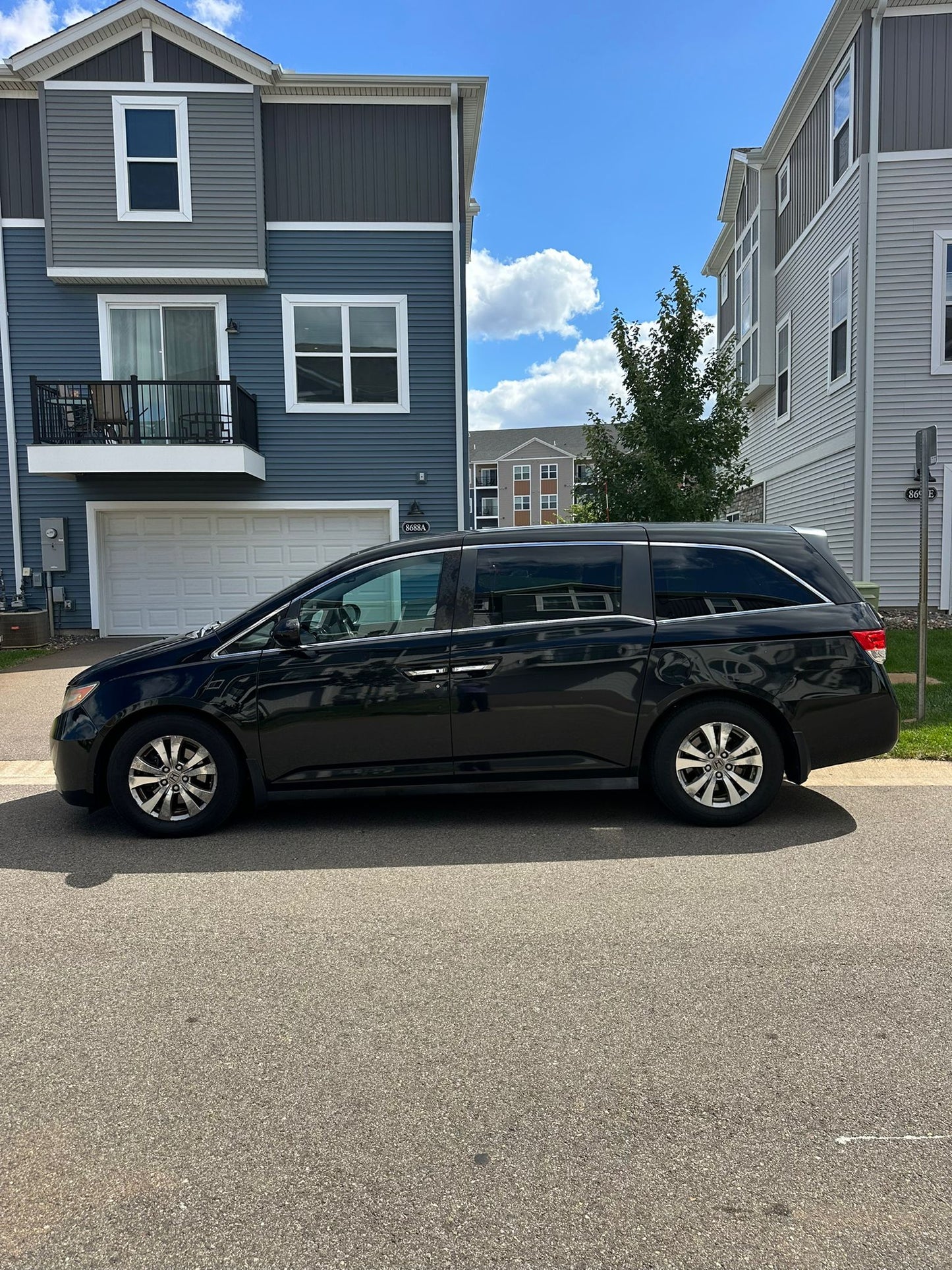 2014 Honda Odyssey · EX-L w/DVD Res Minivan 4D